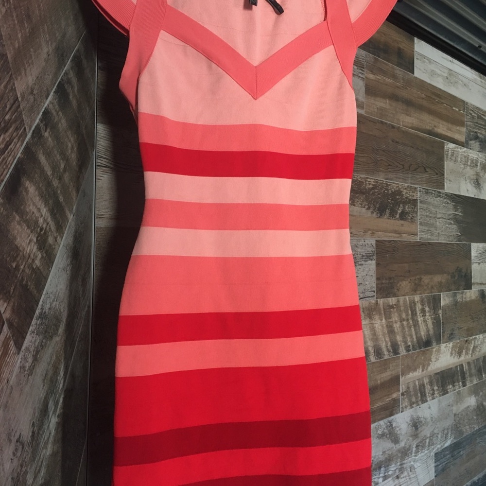 Guess - curvy dress